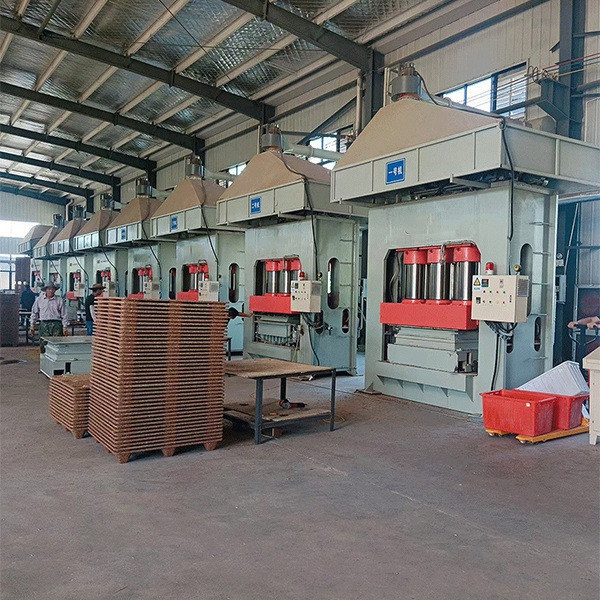 Wood Pallet Chipboard Making Machine